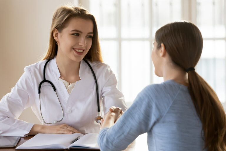 Rezidentské štúdium sa z nemocníc vracia späť do ambulancií. Študenti si budú môcť vybrať