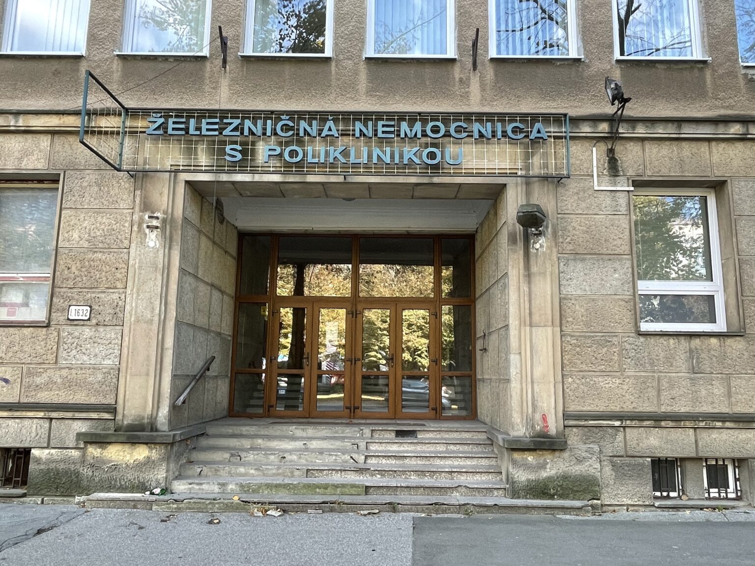 Železnice idú predať košickú železničnú nemocnicu