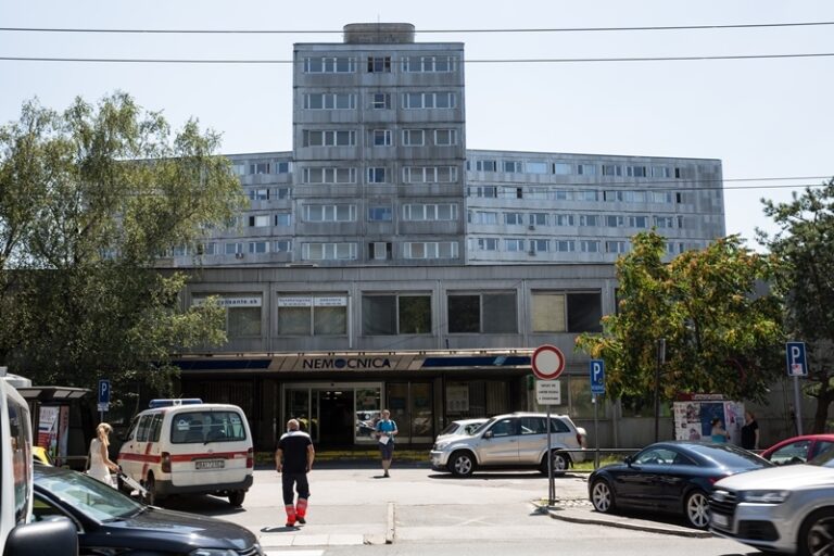 Aký má privatizácia v zdravotníctve vplyv na starostlivosť o pacientov? Štúdia priniesla odpovede