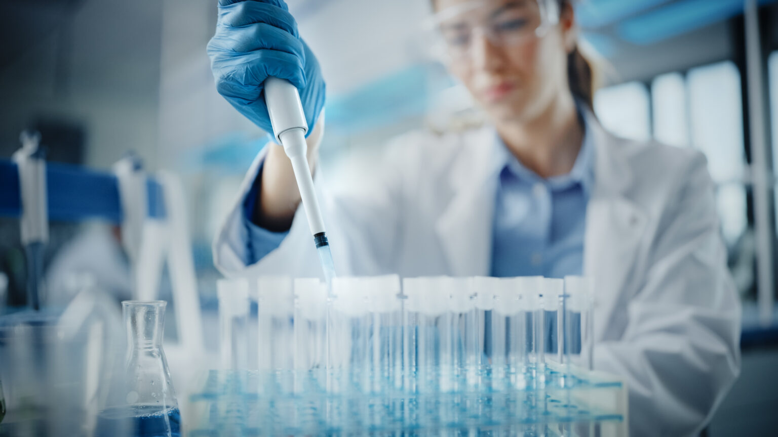 Vedkyňa si vyliečila rakovinu pomocou vírusov. Tie vypestovala v laboratóriu