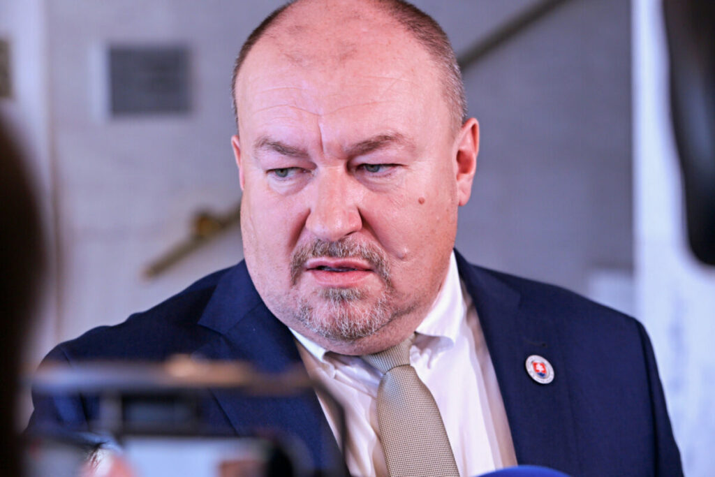 Huliakovci sa nebudú prezentovať ani hlasovať o zdravotníckych zákonoch v parlamente