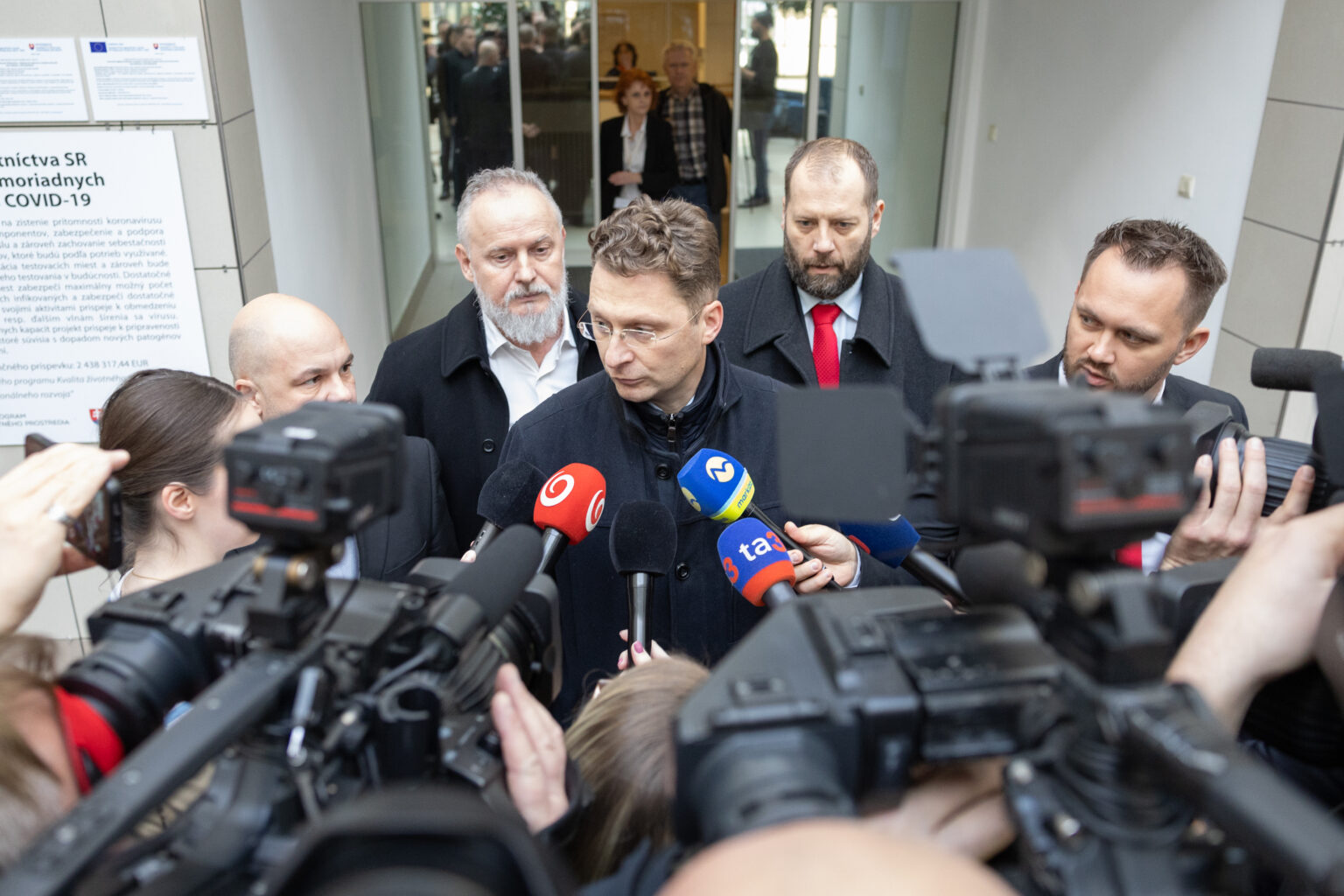 Výsledok niekoľkohodinovej debaty? Vyzerá to tak, že odborárom už ide naozaj iba o platy, tvrdí šéf asociácie nemocníc