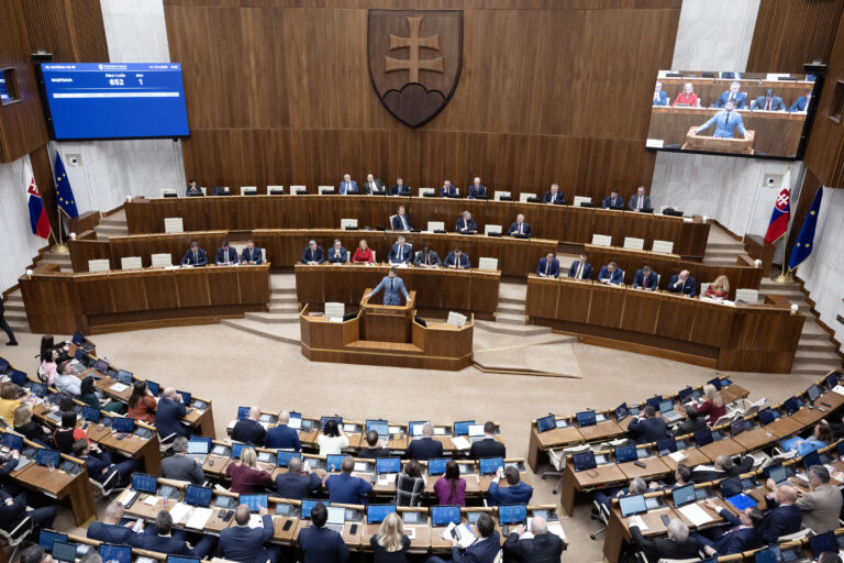 Kauza prenájmu nemocníc: Opozícia iniciovala mimoriadny zdravotnícky výbor, chce poslanecký prieskum