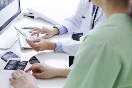 Umelá inteligencia dokáže ušetriť takmer miliardu eur v zdravotníctve a zachrániť tisícky životov