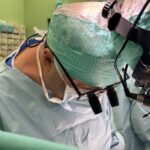 Aj minimálna chyba môže viesť k fatálnym následkom, hovorí Vilém Rohn. Za unikátnu operáciu srdca dostal ocenenie
