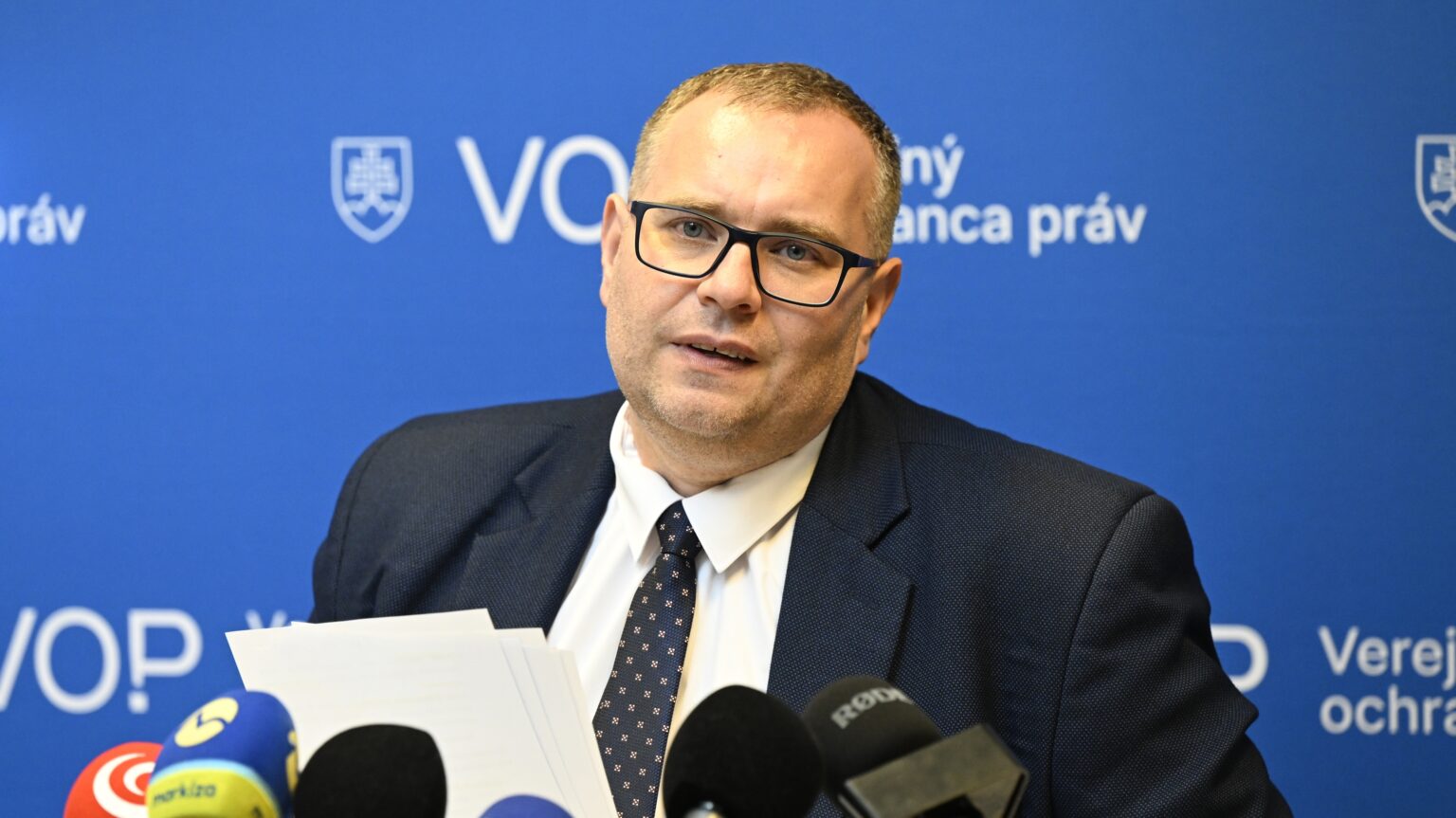Má o liečbe rozhodnúť to, či sa choroba diagnostikuje v januári alebo v novembri? Ombudsman sa obrátil na Ústavný súd
