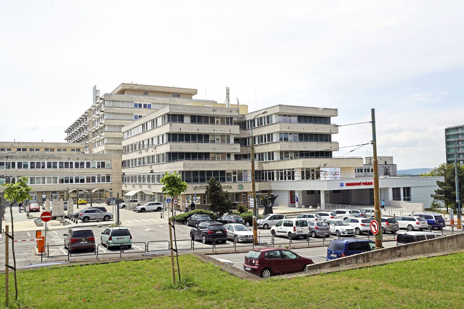 Chlapec, ktorého hospitalizovali pre nákazu amébou, zomrel