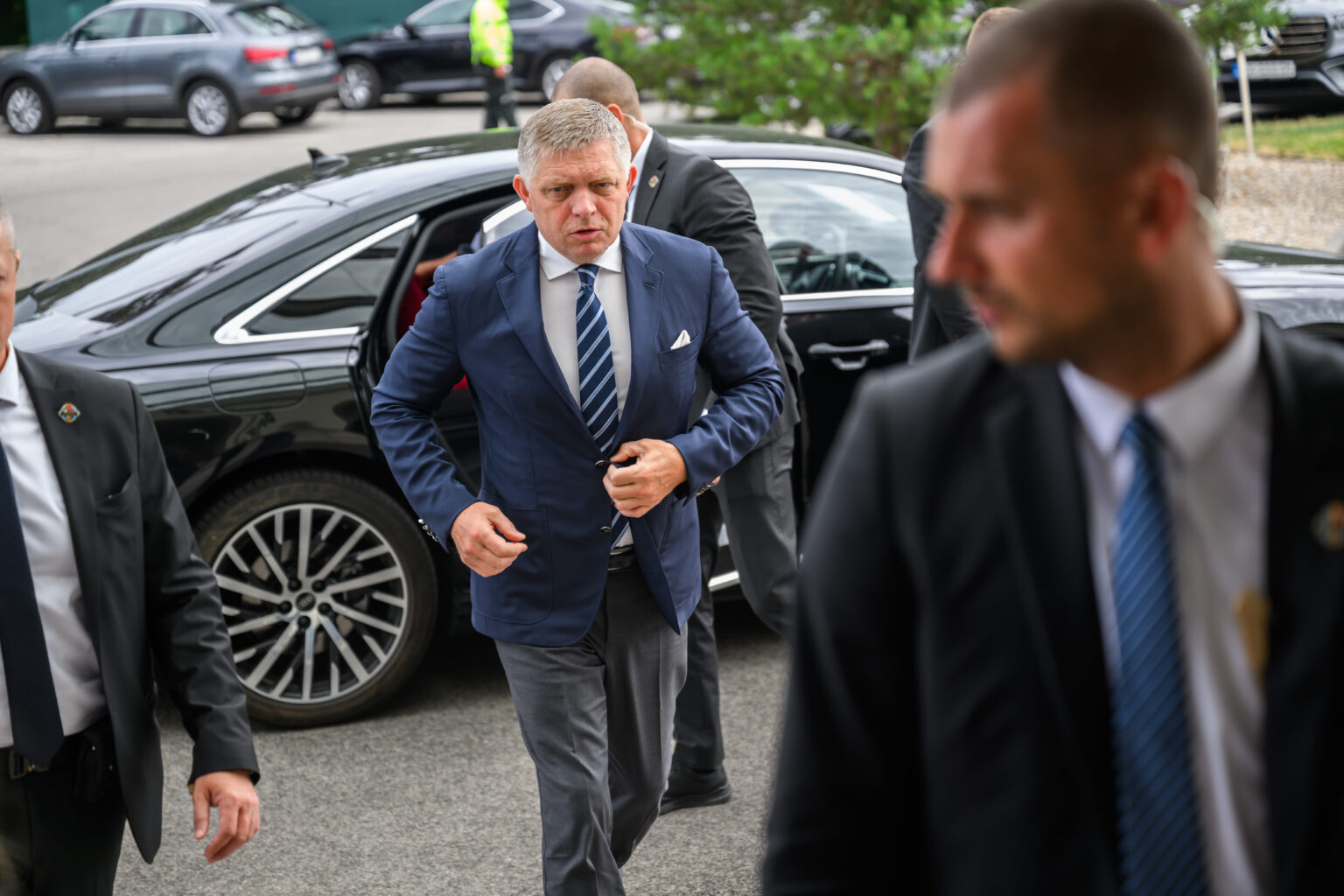Robert Fico: Ak sa nevyvrátia pochybnosti, budem trvať na zrušení tendra na záchranky