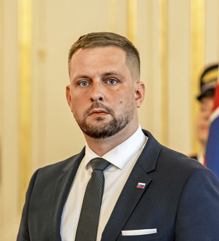 Kamil Šaško dnes oznámi, čo spraví so záchrankovým tendrom