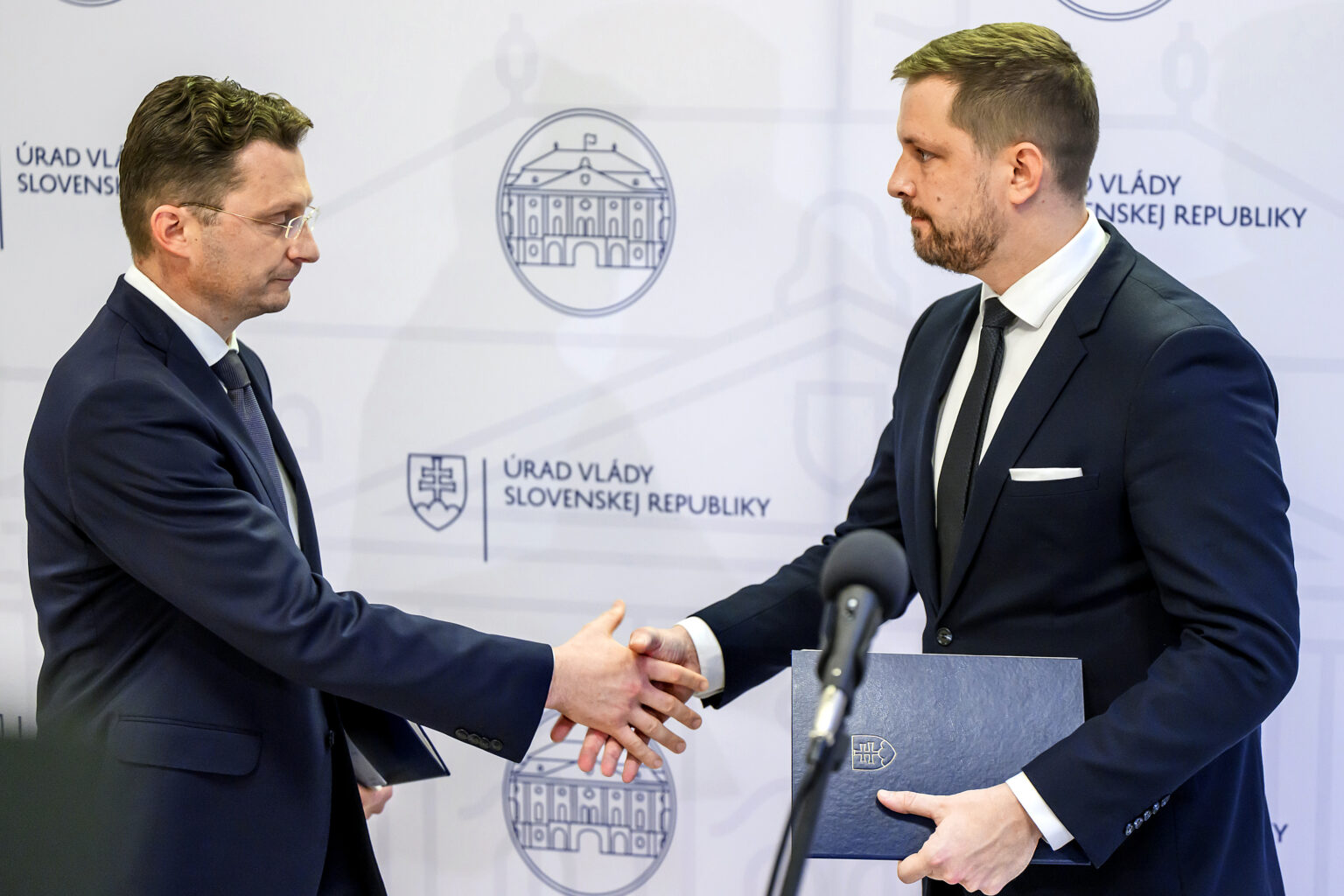 Memorandum lekárskych odborárov v praxi: Milióny navyše na platy, výkonov ubúda