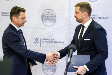 Memorandum lekárskych odborárov v praxi: Milióny navyše na platy, výkonov ubúda