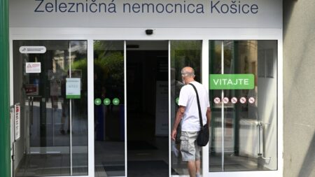 Rebríček TOP preplatených nemocníc. VšZP štedro dotuje nemocnice Agelu