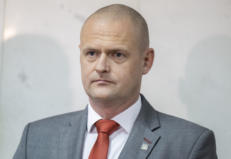 Bratislavská nemocnica odmieta osobné útoky odborára Visolajského