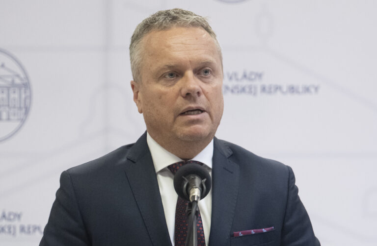 Predseda NKÚ Andrassy odmietol diskusiu o stave zdravotníctva so skupinou Penta