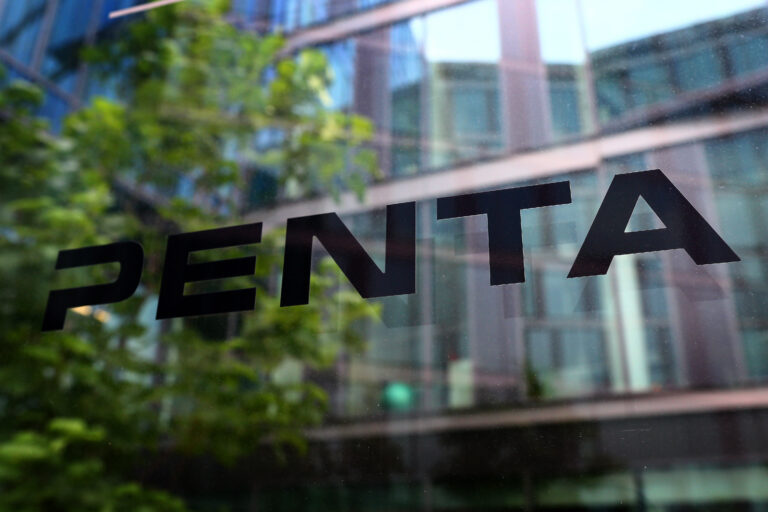 Penta vyzýva predsedu NKÚ Andrassyho na verejnú diskusiu o stave slovenského zdravotníctva