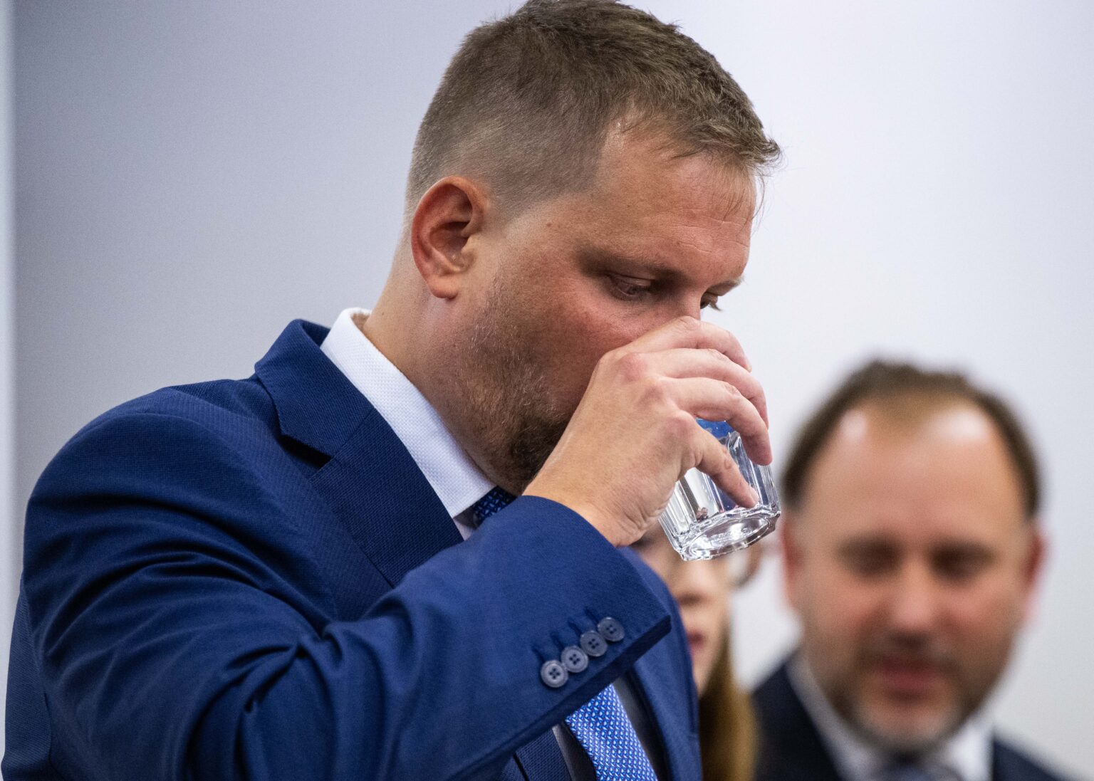 Minister Šaško je pripravený obhájiť záchrankový tender na správnom súde