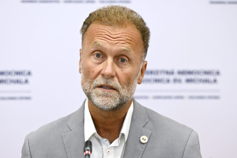 Ladislav Kužela skončil v Nemocnici svätého Michala. Tvrdí, že sa tak rozhodol sám