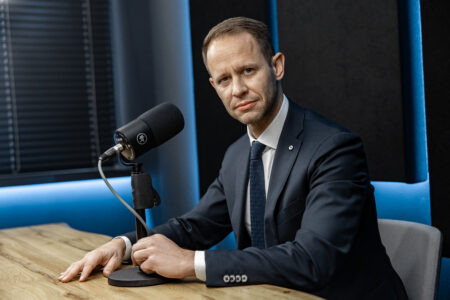 Šéf VšZP: Netesniace okná či nedostatočné operačné sály. Zmluvy s jednodňovkami sme zrušili