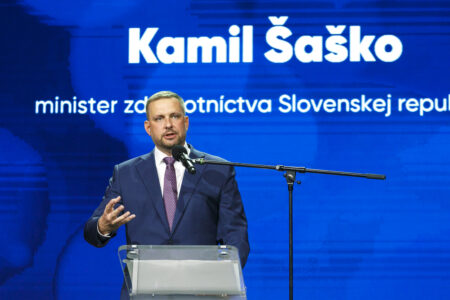 Cenu ministra zdravotníctva dostalo 16 zdravotníkov