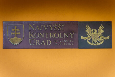 Kontrolóri kritizujú neefektívne využívanie pracoviska nukleárnej medicíny