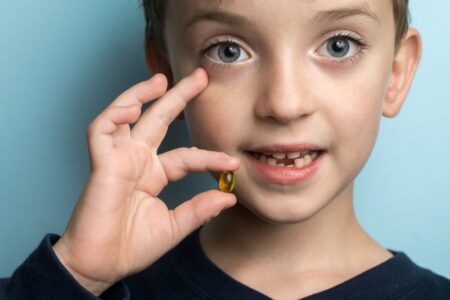 Aké vitamíny deti naozaj potrebujú? Odborníčka upozorňuje aj na riziká