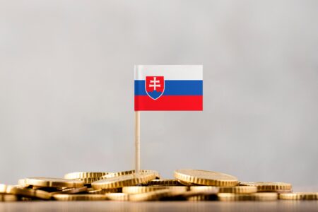 Dlh v zdravotníctve na konci minulého roka dosiahol viac než dve miliardy eur