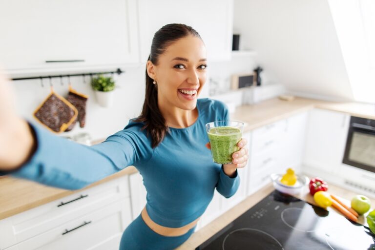 Jarný detox je veľký biznis: Odborníčka vysvetľuje, čo funguje a čo je len marketingový trik