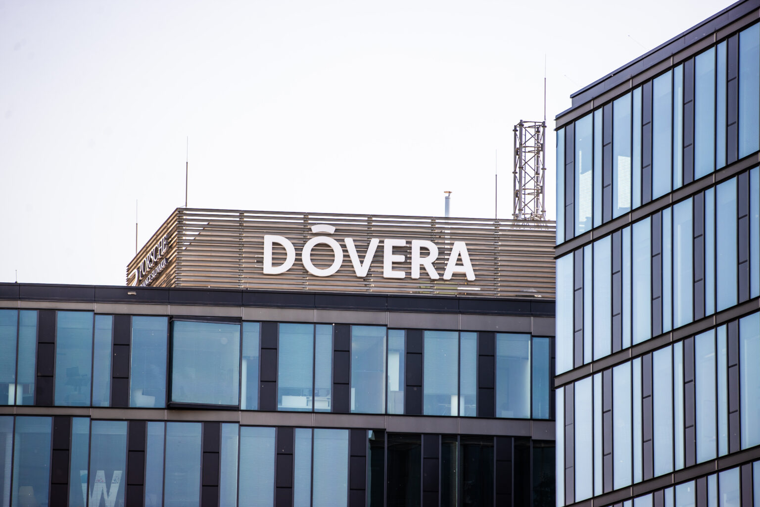 Dôvera kupuje Union zdravotnú poisťovňu