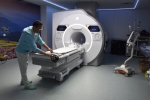 Dôvera a PDG obnovujú spoluprácu. Pacienti sa opäť dostanú na magnetickú rezonanciu