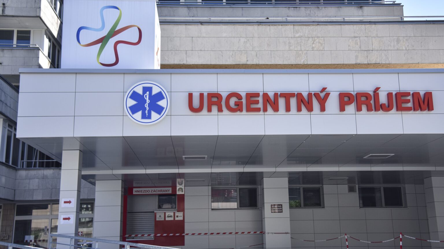 Alkohol, drogy, 12-ročné dieťa na urgente. Nemocnica varuje pred intoxikáciou u detí