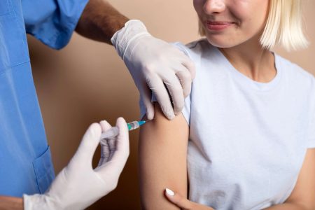Tohtoročná chrípková sezóna bude iná. Vakcín má byť viac ako vlani, zmenilo sa aj ich zloženie