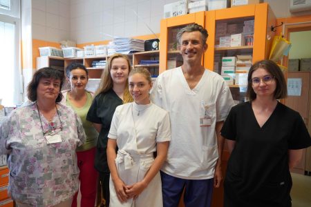 Prví na Slovensku: Martinskí lekári podali pacientke liečbu na upíriu chorobu