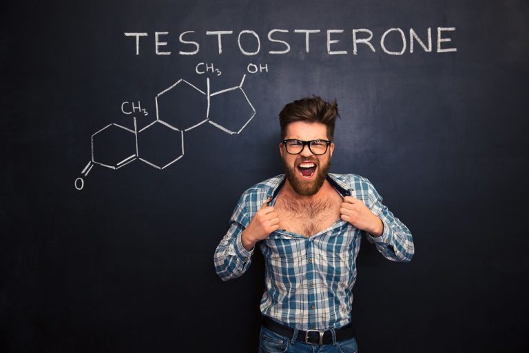 Muži majú o polovicu menej testosterónu ako ich otcovia. Vedci varujú pred krízou