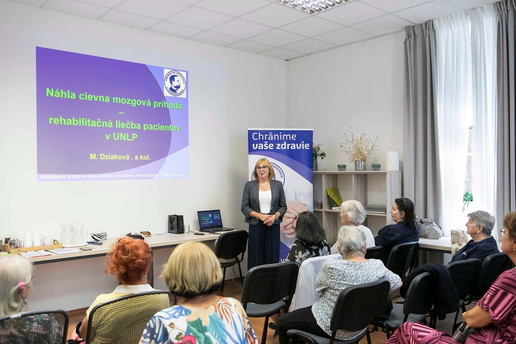 Rehabilitačná liečba pacientov v UNLP pomocou prístroja Rehapiano